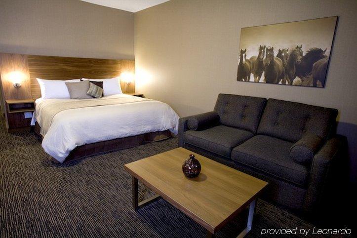 Heritage Inn Hotel & Convention Centre - Pincher Creek Extérieur photo