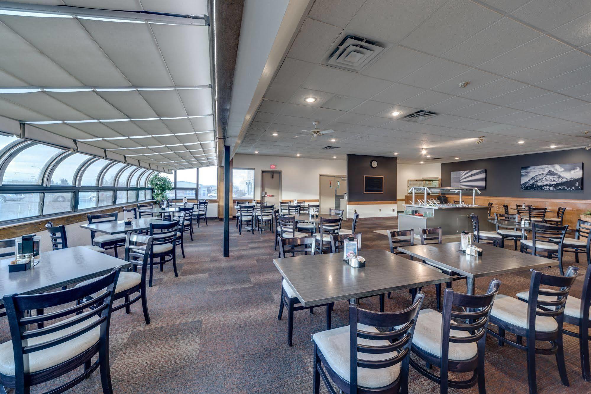 Heritage Inn Hotel & Convention Centre - Pincher Creek Extérieur photo